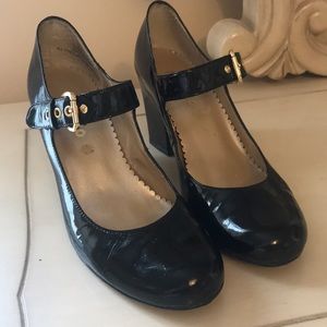 Me Too Mar Jane Black pumps size 7